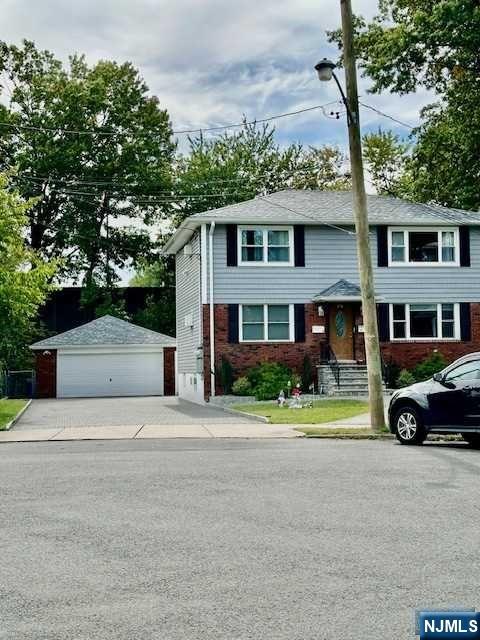 134 Rochelle Parkway 2