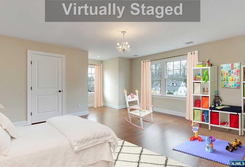 582 Green Valley Road