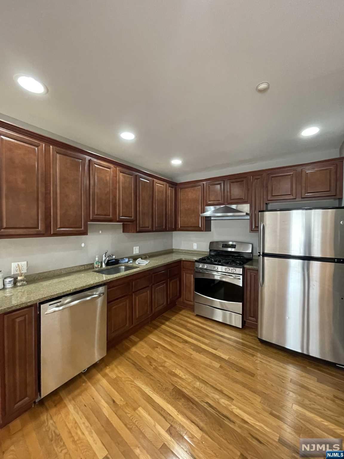 237-241 Dock Road 3