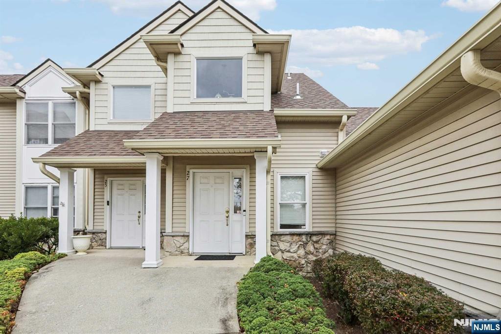 27 Beardslee Circle
