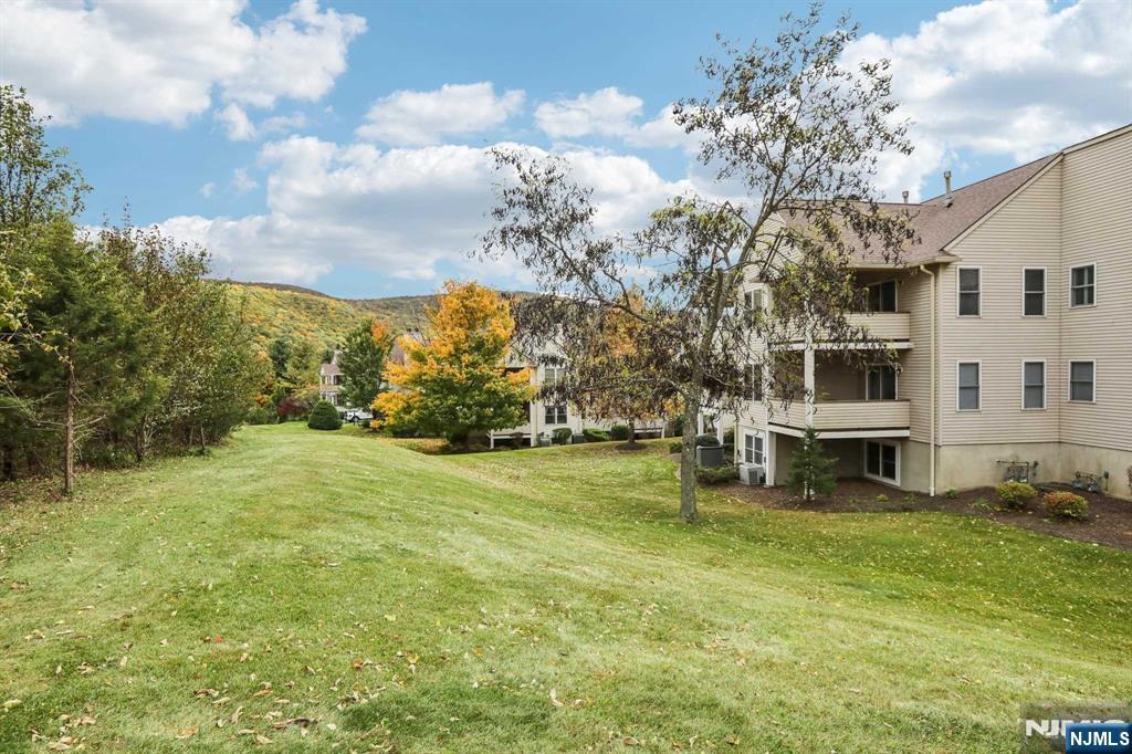 27 Beardslee Circle