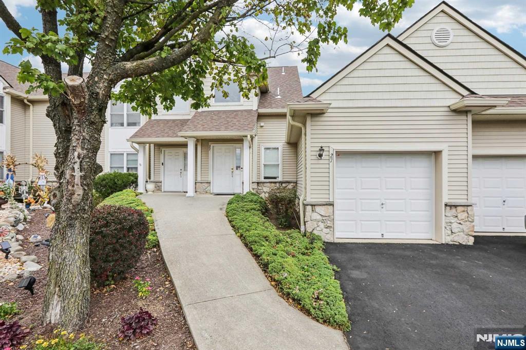 27 Beardslee Circle