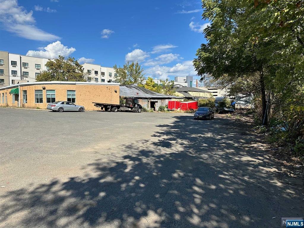 70 - 96 Levine Street