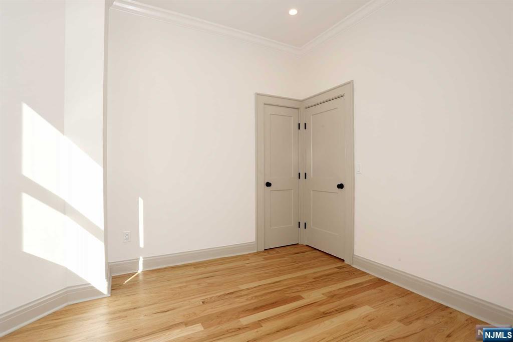 224 3rd Avenue 1st floor