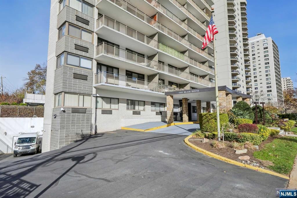 235 Prospect Avenue 6D
