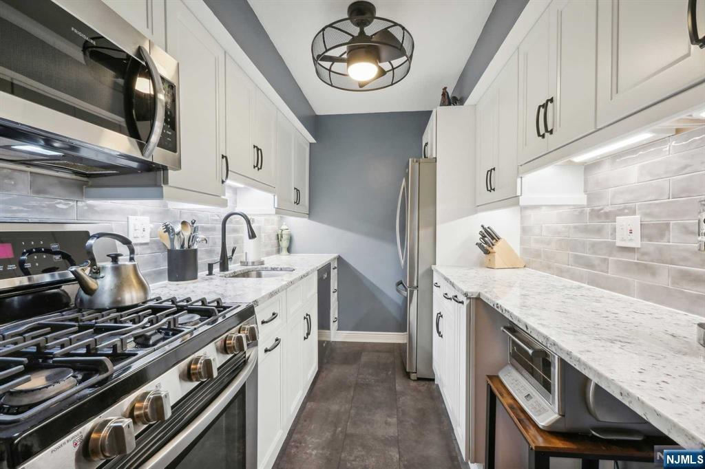 235 Prospect Avenue 6D