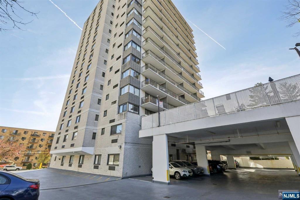 235 Prospect Avenue 6D