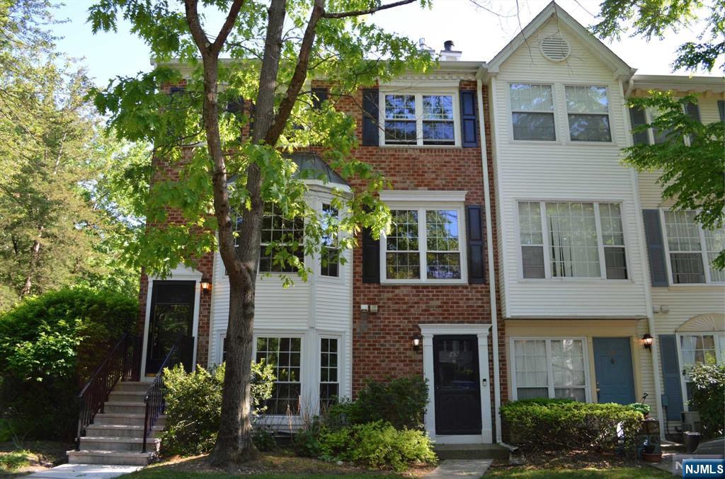 257 Larch Lane
