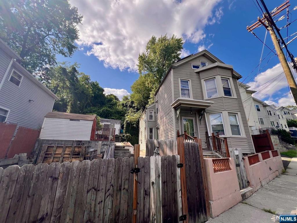 21 Cliff Street