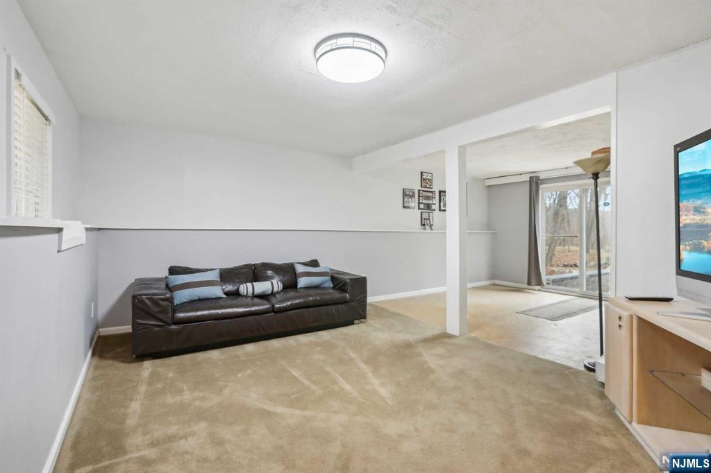3 Forest Drive