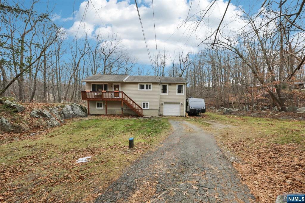 3 Forest Drive