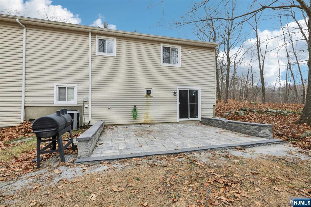 3 Forest Drive