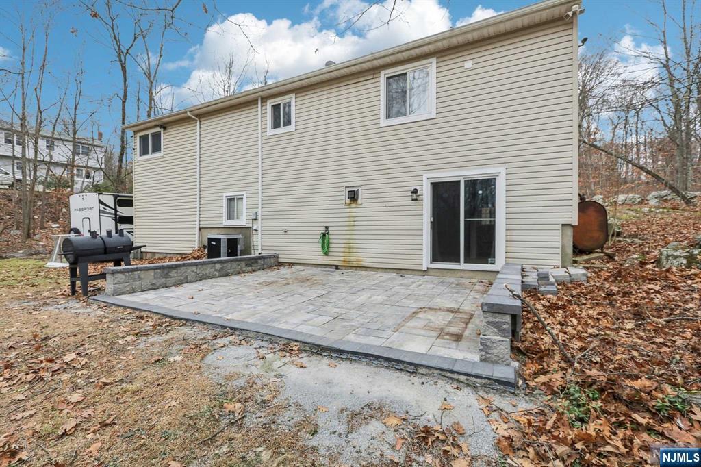 3 Forest Drive