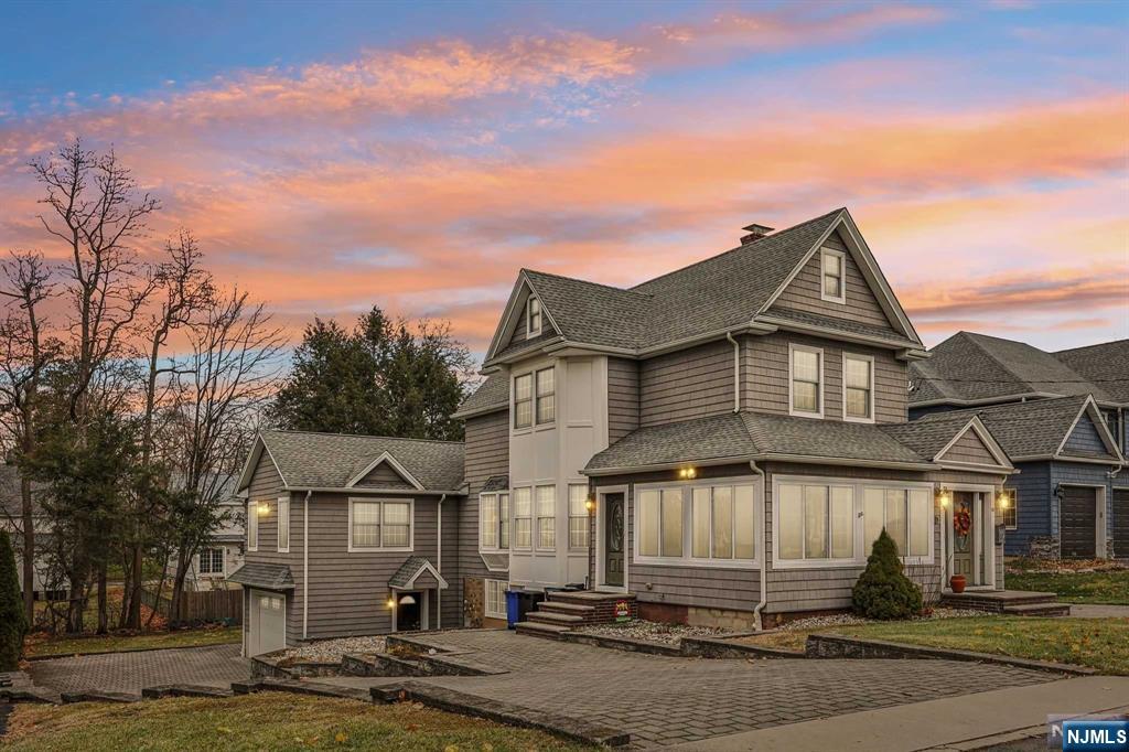 55 North Maple Avenue