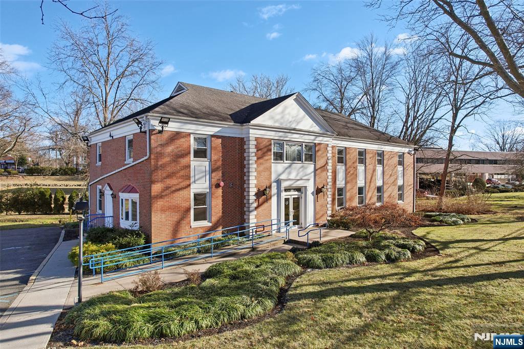 312 Forest Avenue