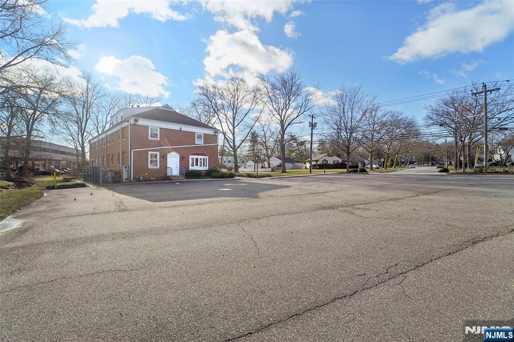 312 Forest Avenue