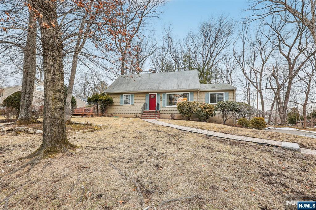 22 Skytop Drive