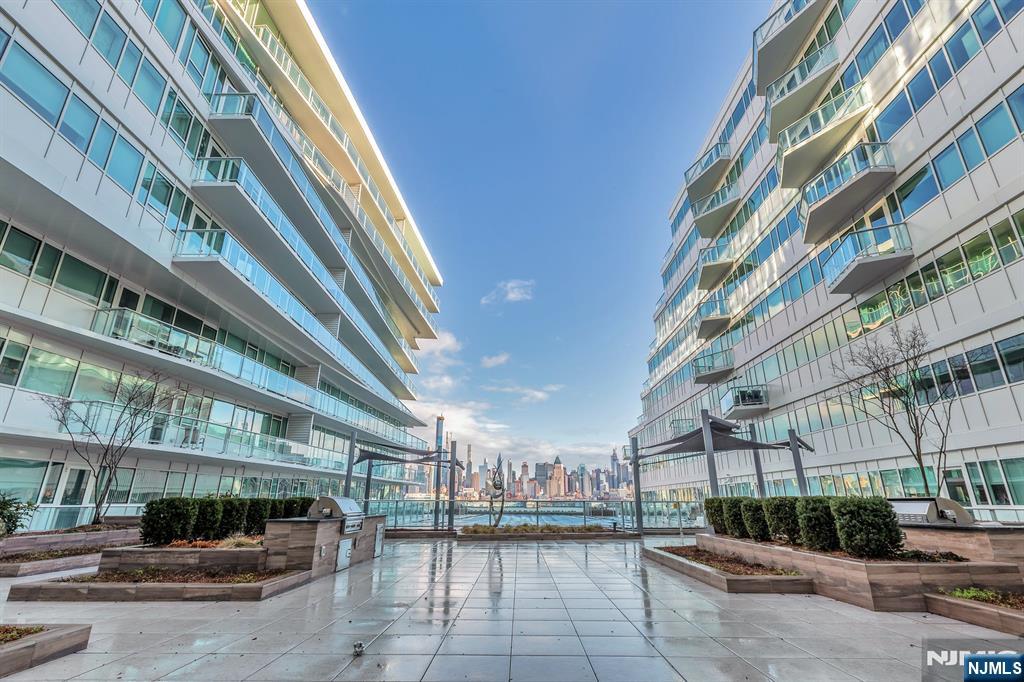 800 Ave At Port Imperial 609