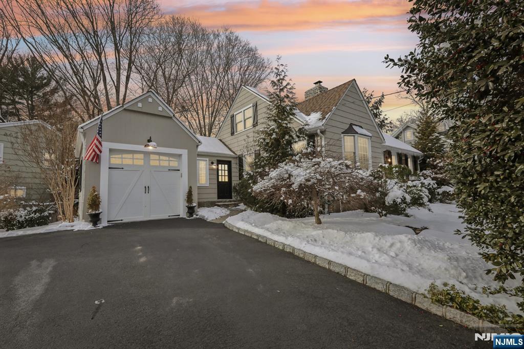 1 Van Dyke Drive
