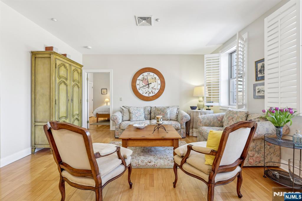 4502 Rio Vista Drive 4502