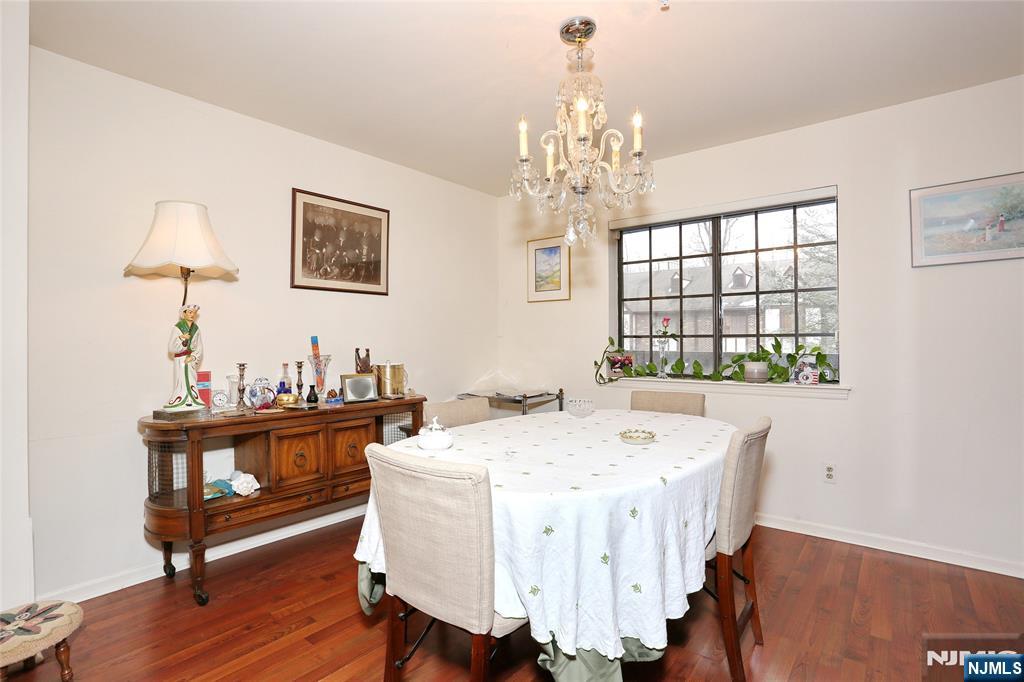 1210 Faulkner Court 1210