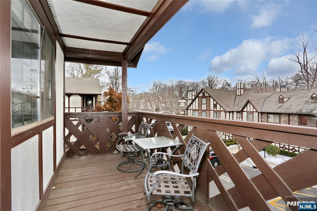 1210 Faulkner Court 1210