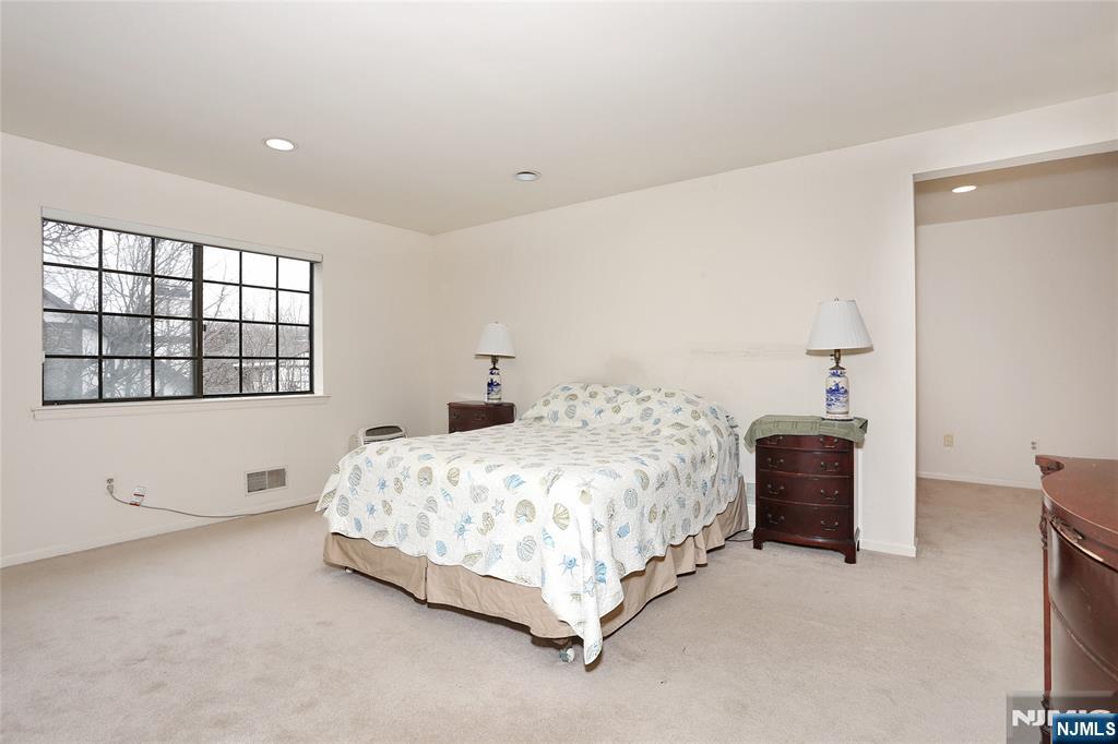 1210 Faulkner Court 1210