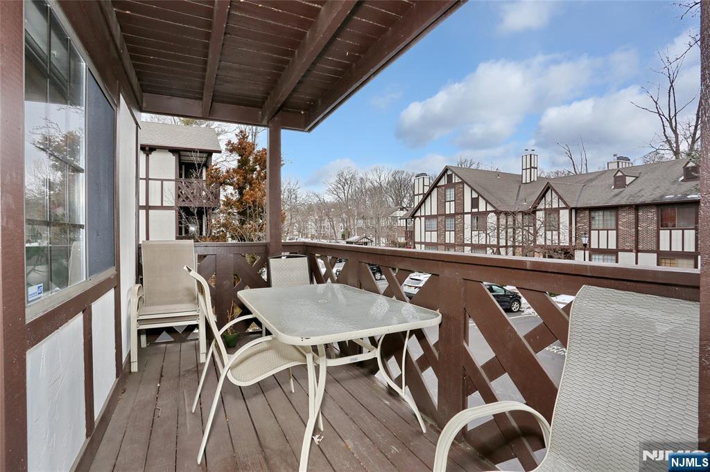 1210 Faulkner Court 1210