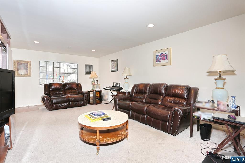 1210 Faulkner Court 1210