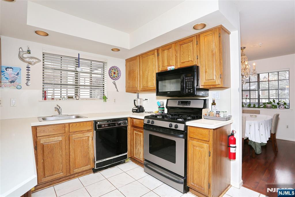 1210 Faulkner Court 1210