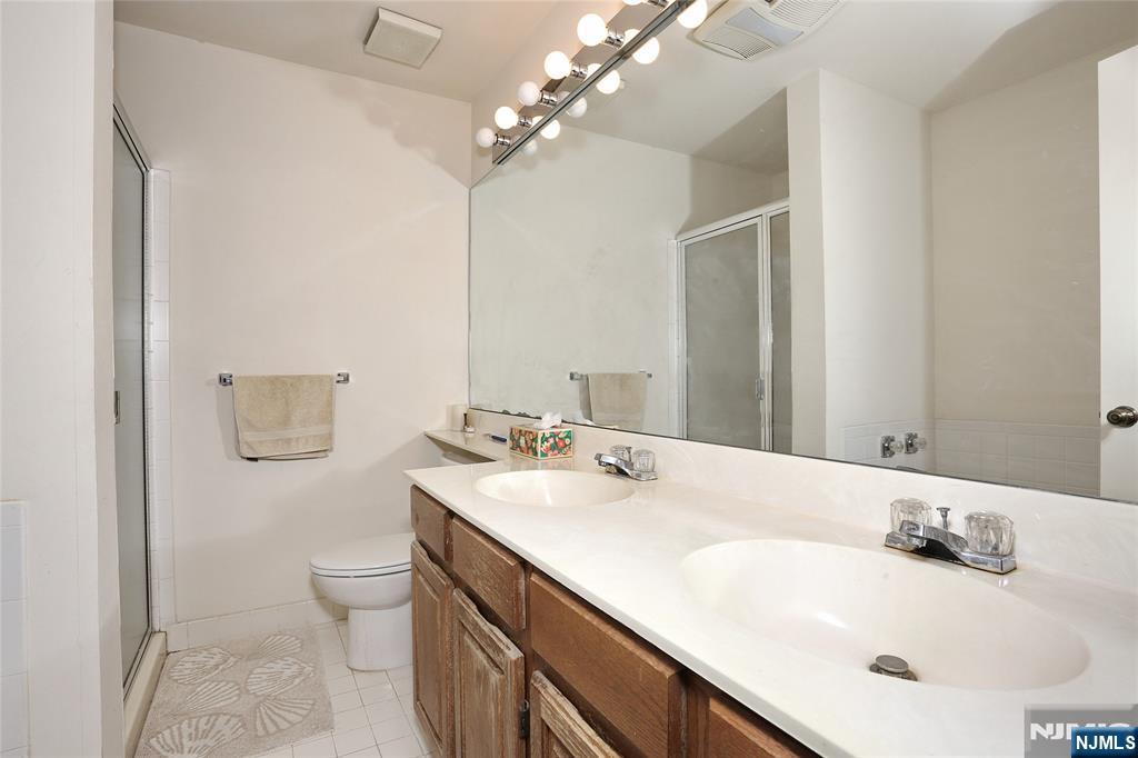 1210 Faulkner Court 1210