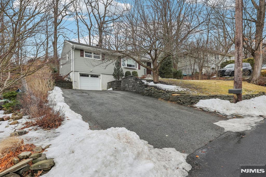 32 Wenonah Avenue