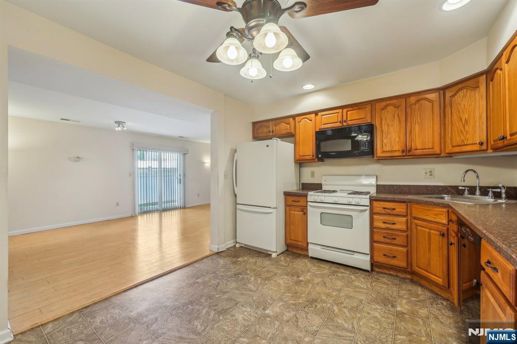 474 Forest Street 303