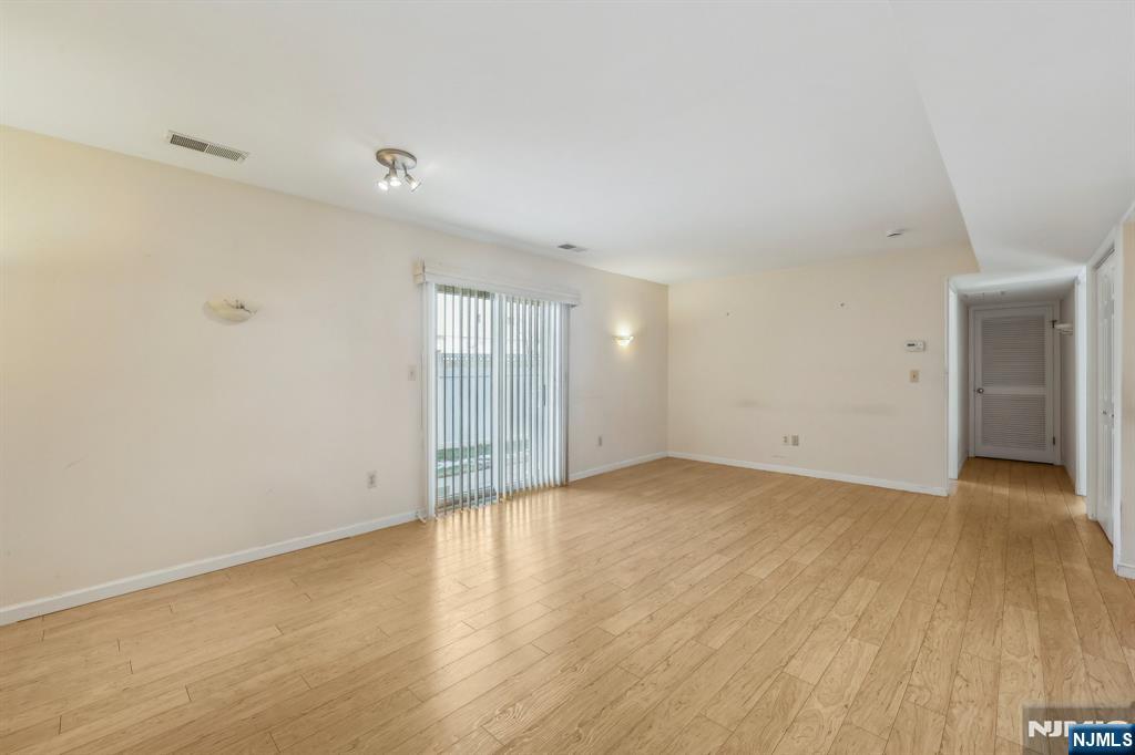 474 Forest Street 303