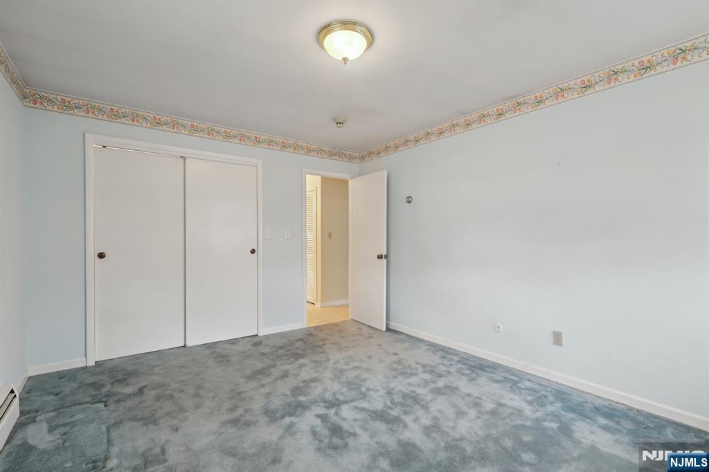 8 Sparrowbush Road