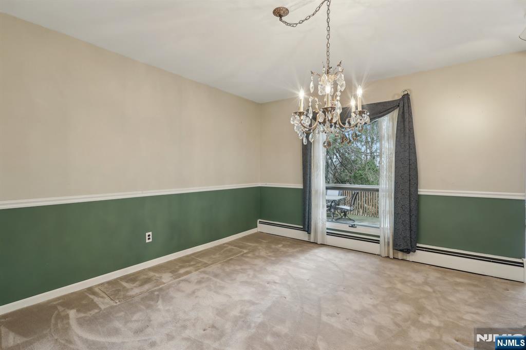 8 Sparrowbush Road