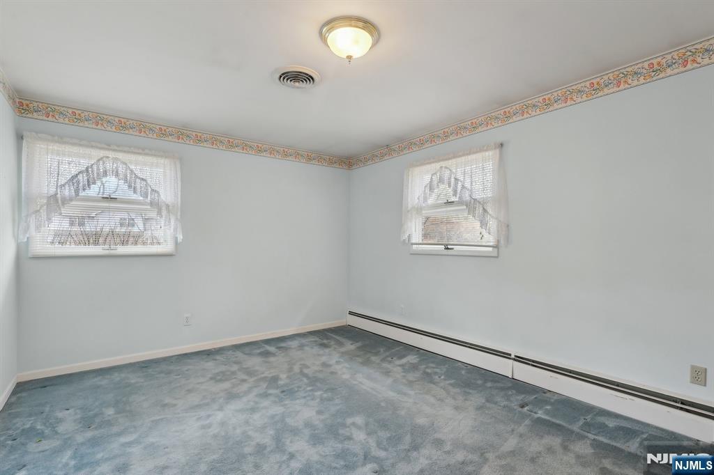 8 Sparrowbush Road