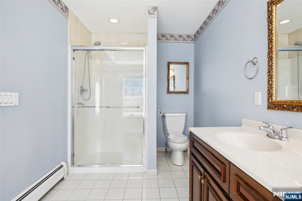 8 Sparrowbush Road