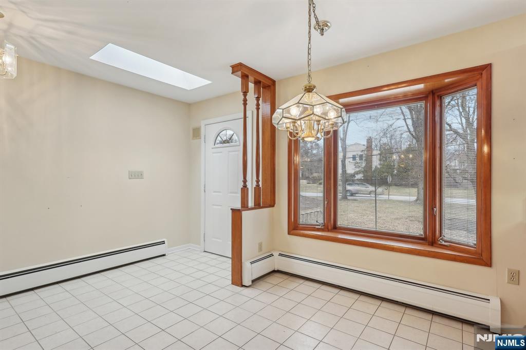 8 Sparrowbush Road