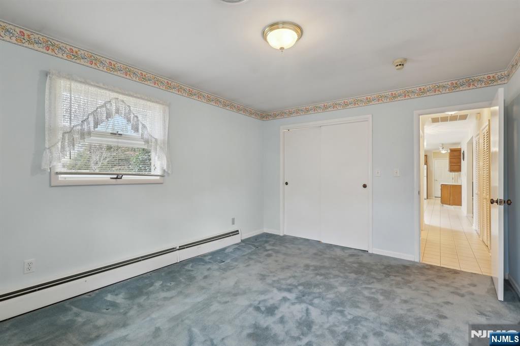 8 Sparrowbush Road