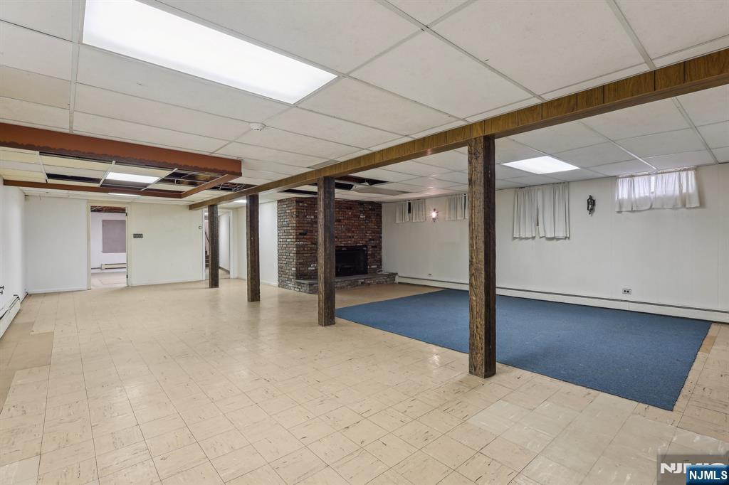 8 Sparrowbush Road