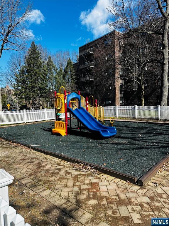401 Park Place 1H