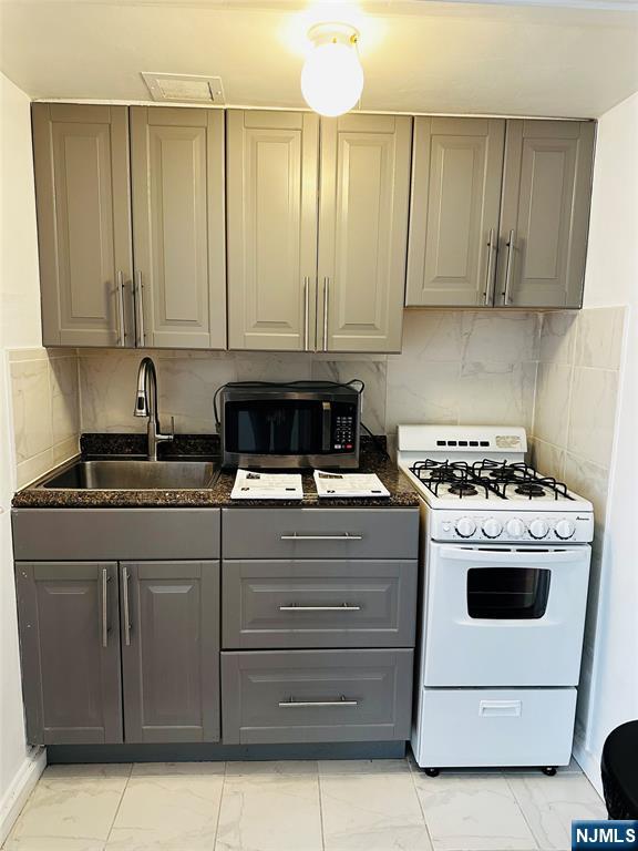 401 Park Place 1H