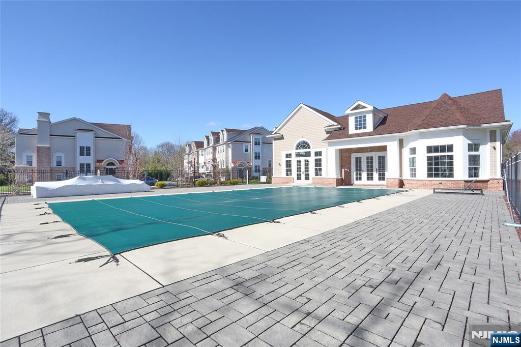 202 Brandon Court 202