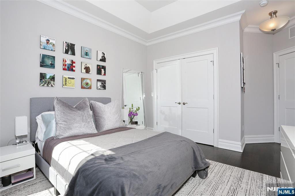 202 Brandon Court 202