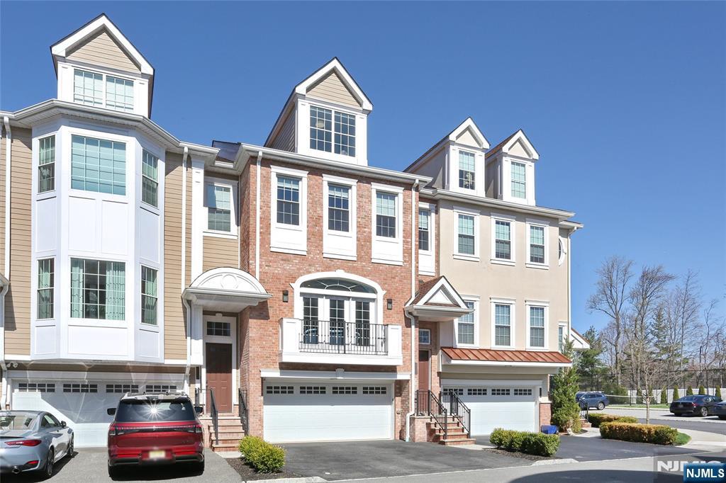 202 Brandon Court 202