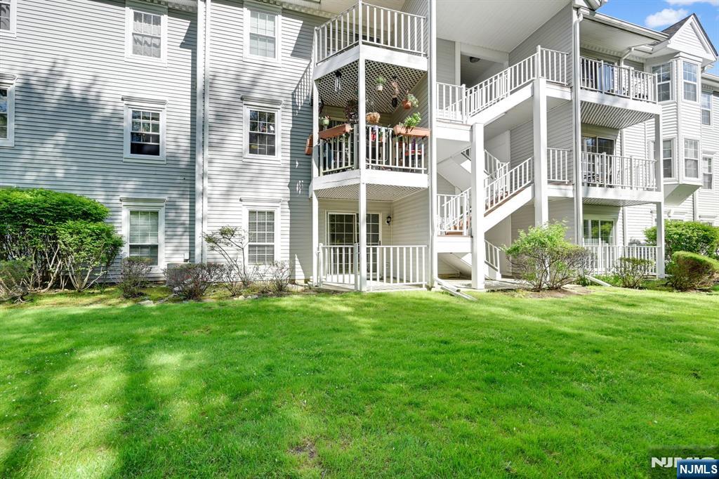 116 Raintree Lane
