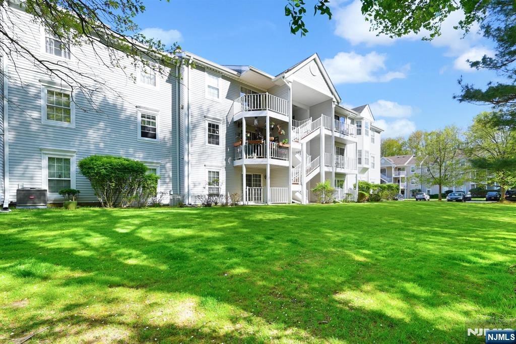 116 Raintree Lane