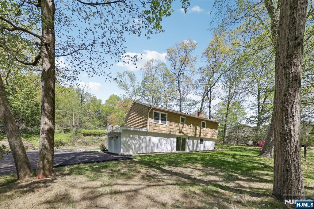 353 Conklintown Road