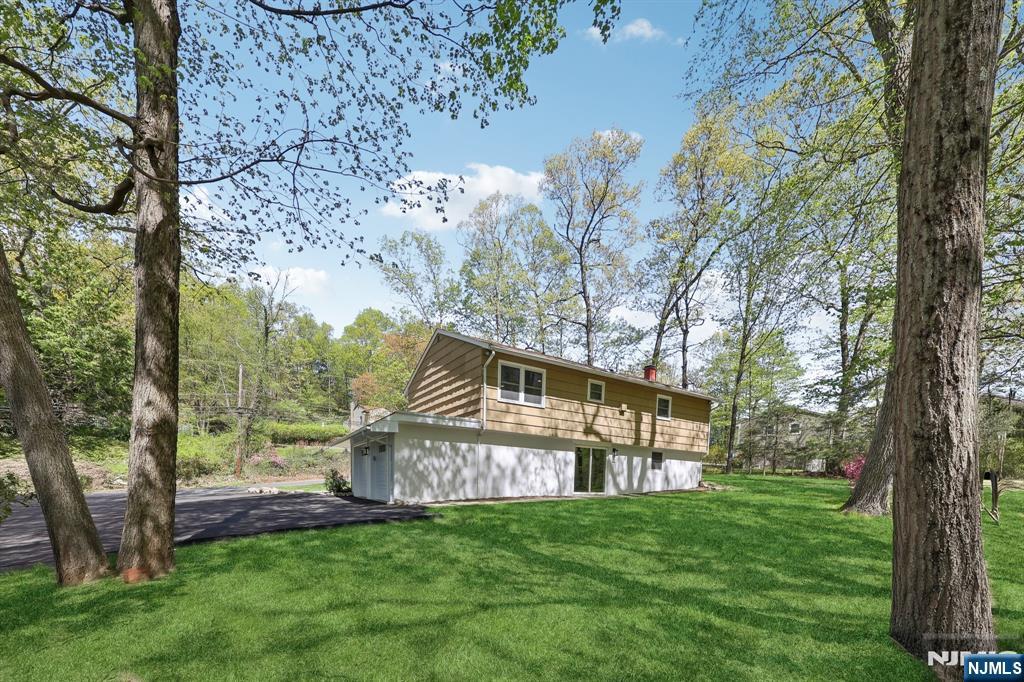 353 Conklintown Road